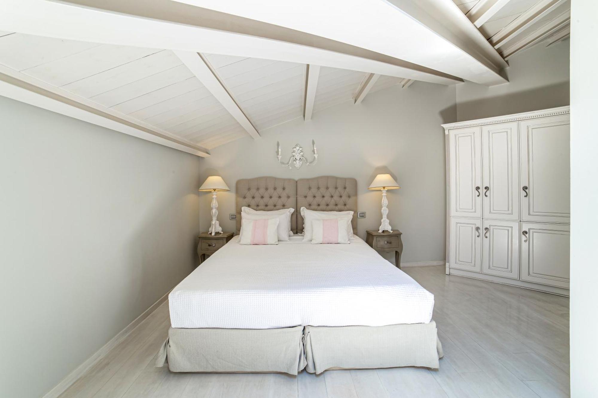 Micra Anglia Boutique Hotel & Spa Андрос Экстерьер фото
