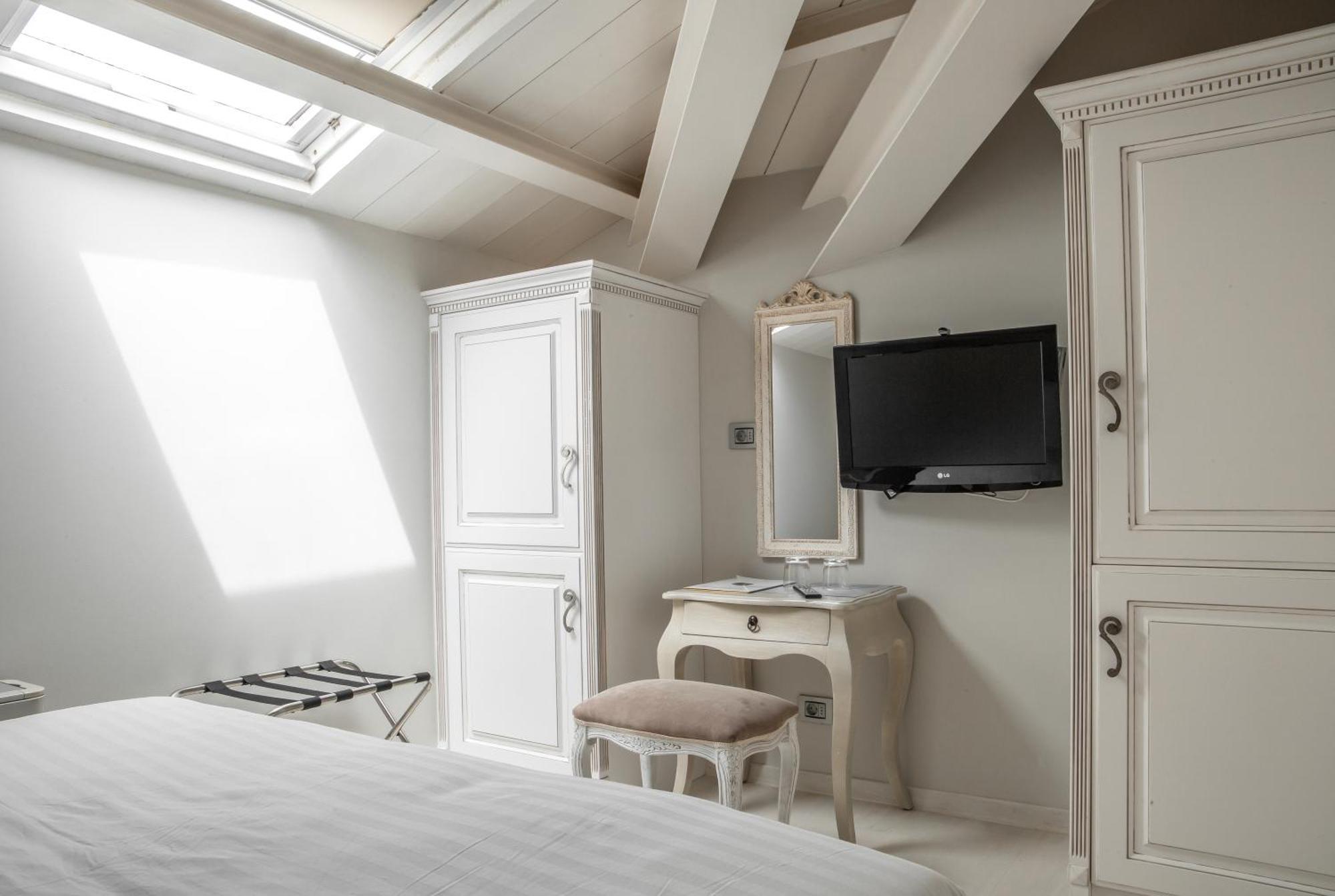 Micra Anglia Boutique Hotel & Spa Андрос Экстерьер фото